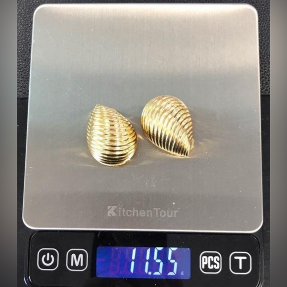 Christian Dior Gold Tone Fashionable Designer Clip On Earrings 11.55g - Picture 5 of 5